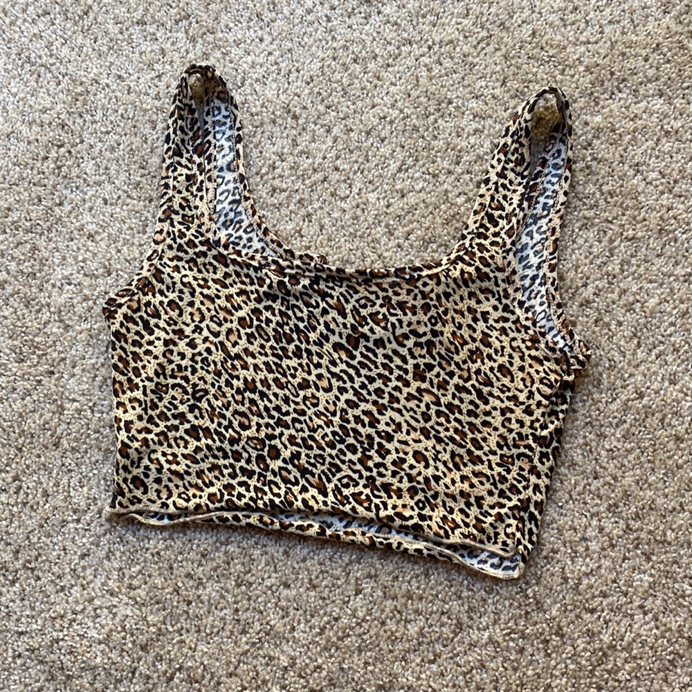 DRE922 Cheetah animal print cropped tank top size xs - Picture 2 of 4